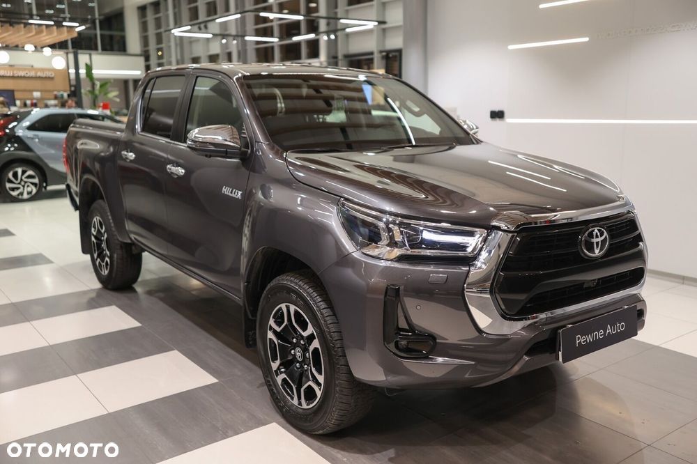 Toyota Hilux - 4