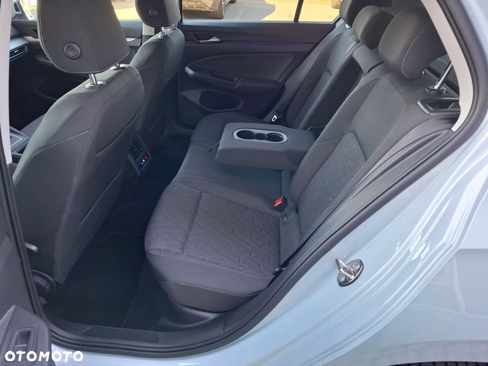 Volkswagen Golf 1.5 TSI EHybrid PHEV 150kW Life Plus DSG - 13