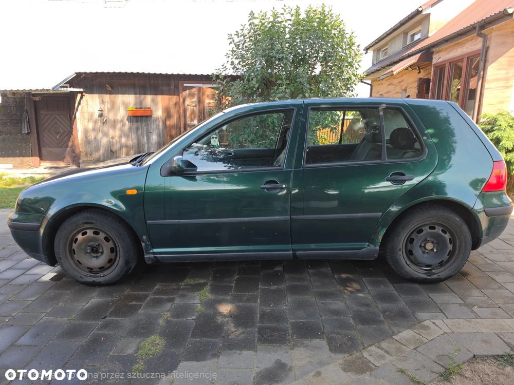 Volkswagen Golf 1.6 Comfortline - 3