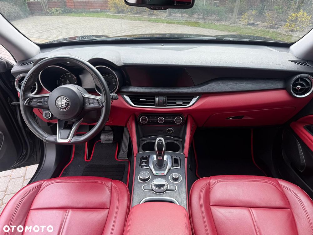 Alfa Romeo Stelvio 2.0 Turbo 16V AT8-Q4 Competizione - 23