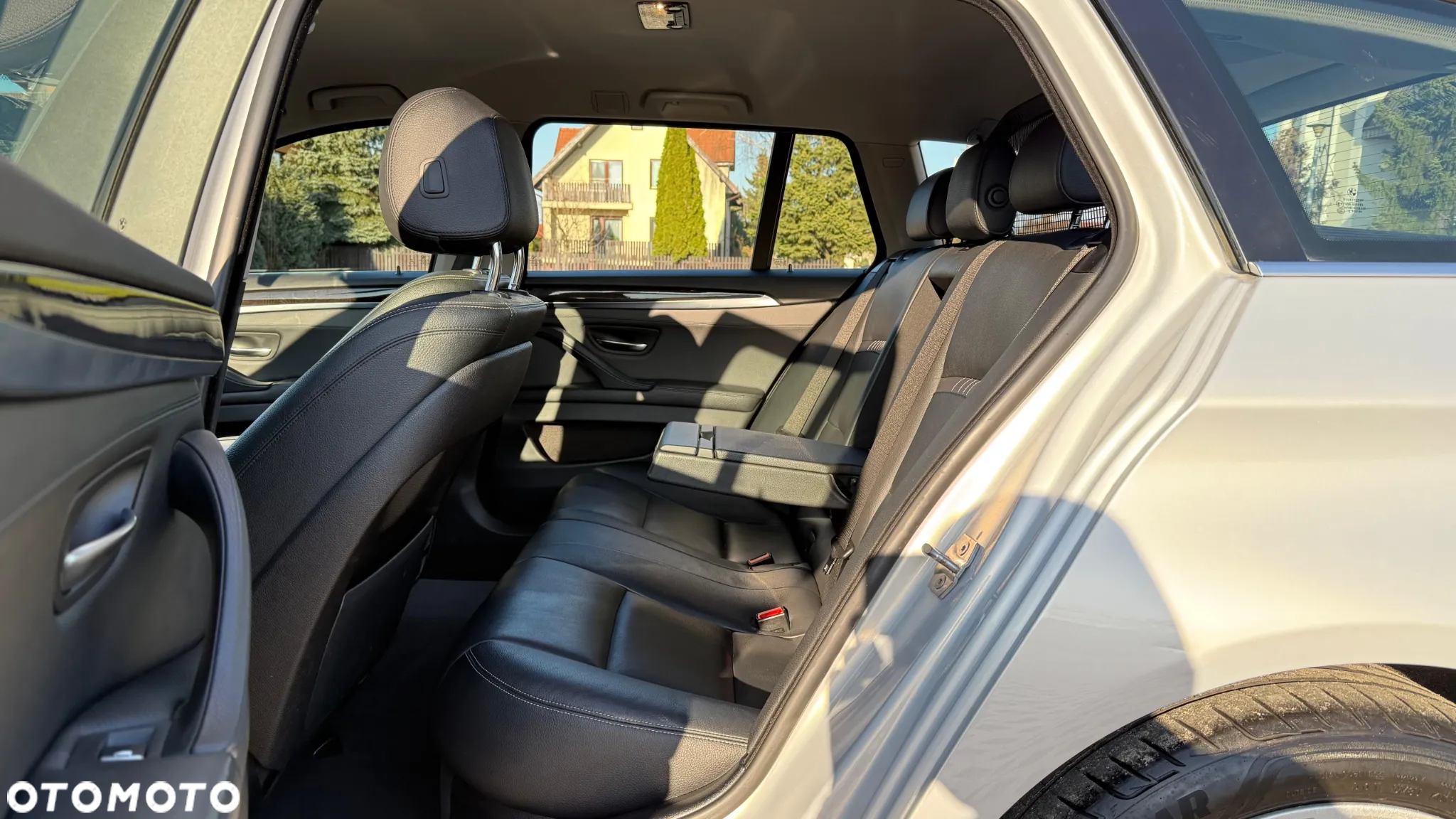 BMW Seria 5 525d xDrive Touring Luxury Line - 24