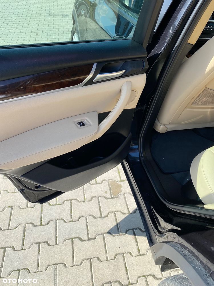 BMW X3 xDrive28i xLine - 9