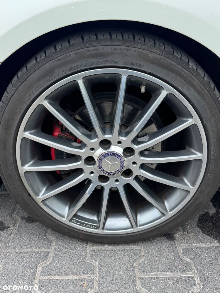 Mercedes-Benz Klasa A 200 AMG Line - 23