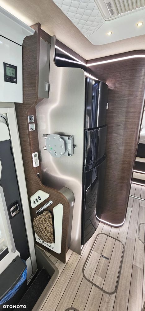 Mobilvetta K-YACHT MH85 TEKNO DESIGN INTEGRA SALON PL PEŁNA OPCJA HYDRAULIKA - 9