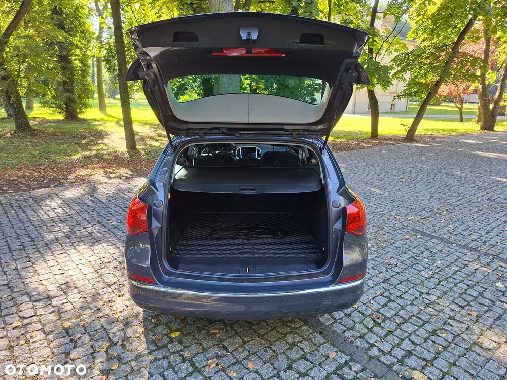 Opel Astra 1.4 T Cosmo - 33