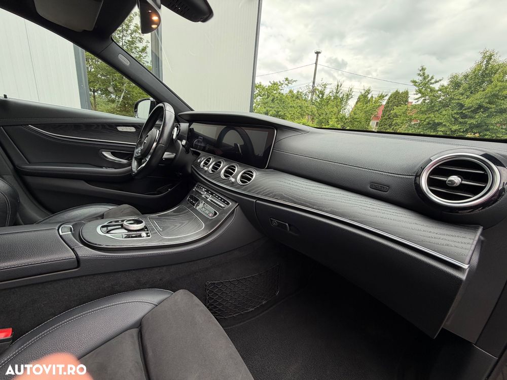 Mercedes-Benz E 200 4MATIC MHEV - 15
