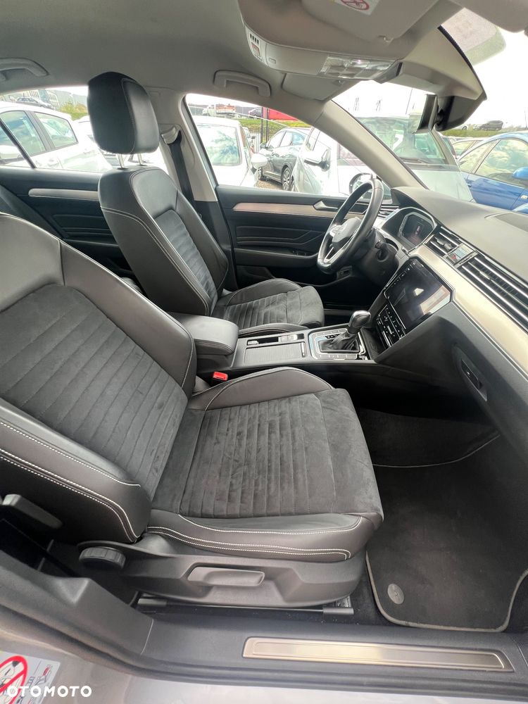 Volkswagen Passat - 14