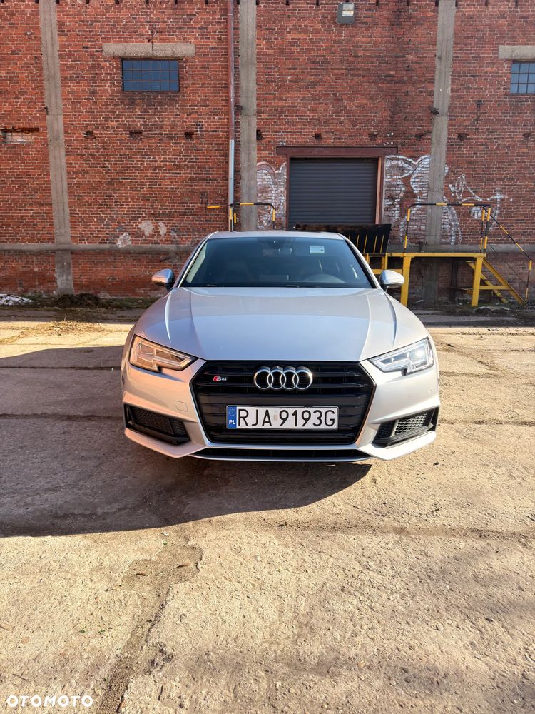 Audi S4 Limousine - 32