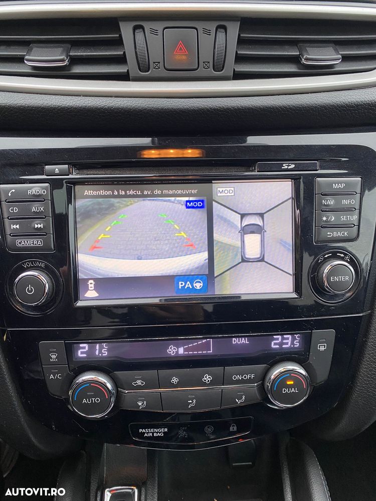 Nissan Qashqai 1.6 DCI Start/Stop 4X4-i Tekna - 9