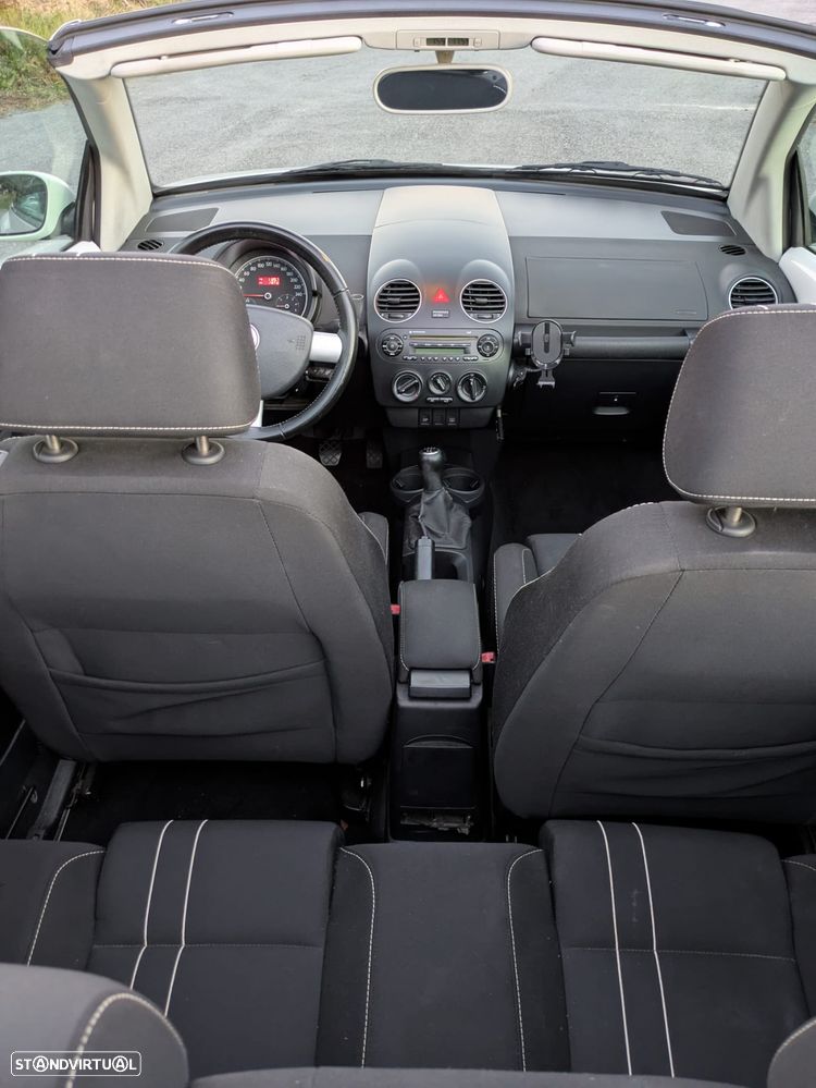 VW New Beetle - 7