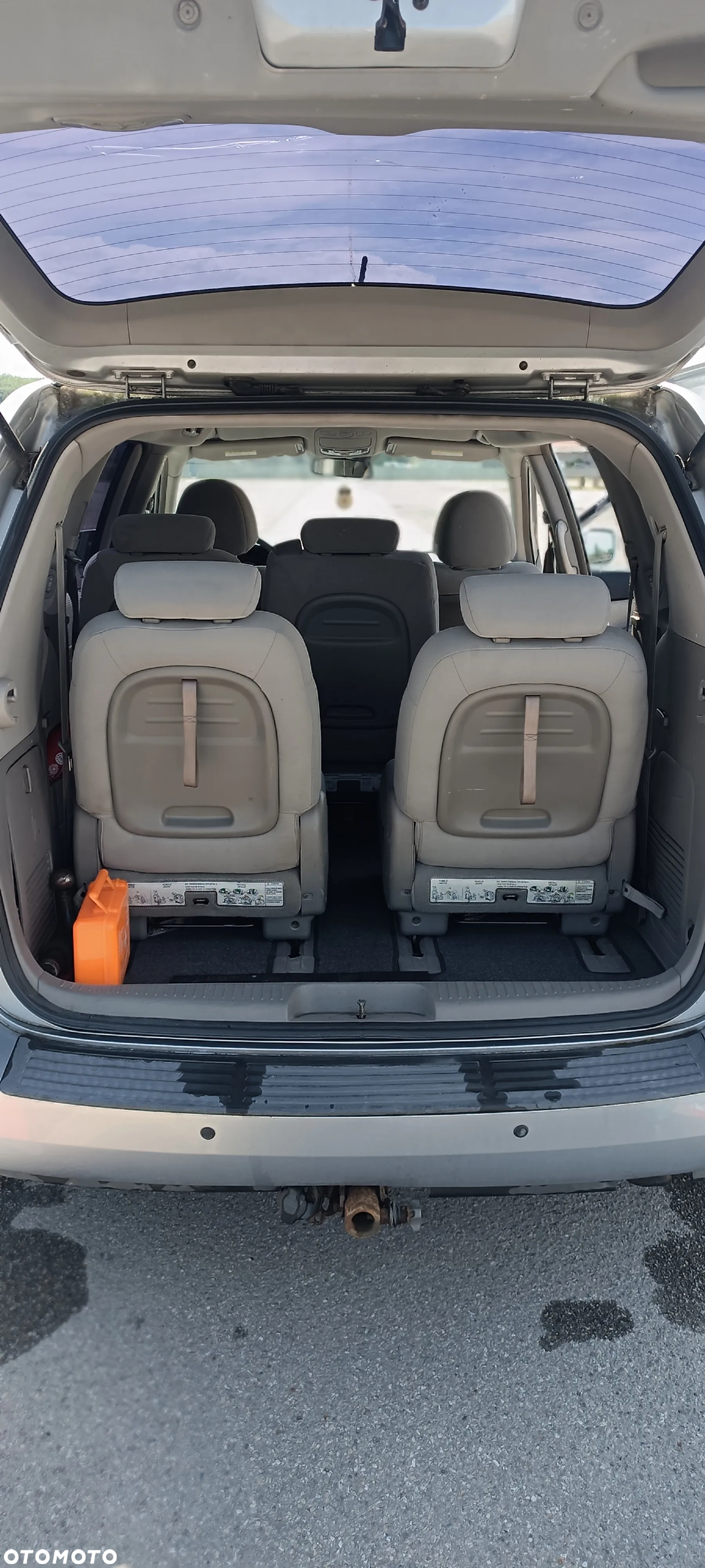 Kia Carnival 2.9 CRDi Freedom - 12