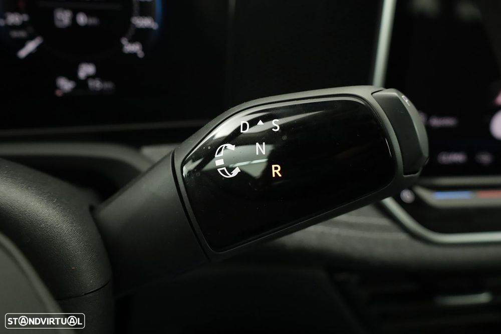 VW Passat Variant 1.5 TSI eHybrid DSG - 17