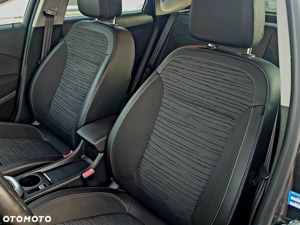 Opel Astra 1.4 Turbo Exklusiv - 22