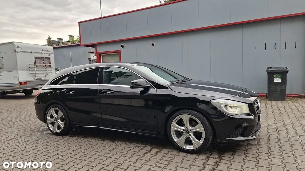 Mercedes-Benz CLA 200 7G-DCT AMG Line - 10