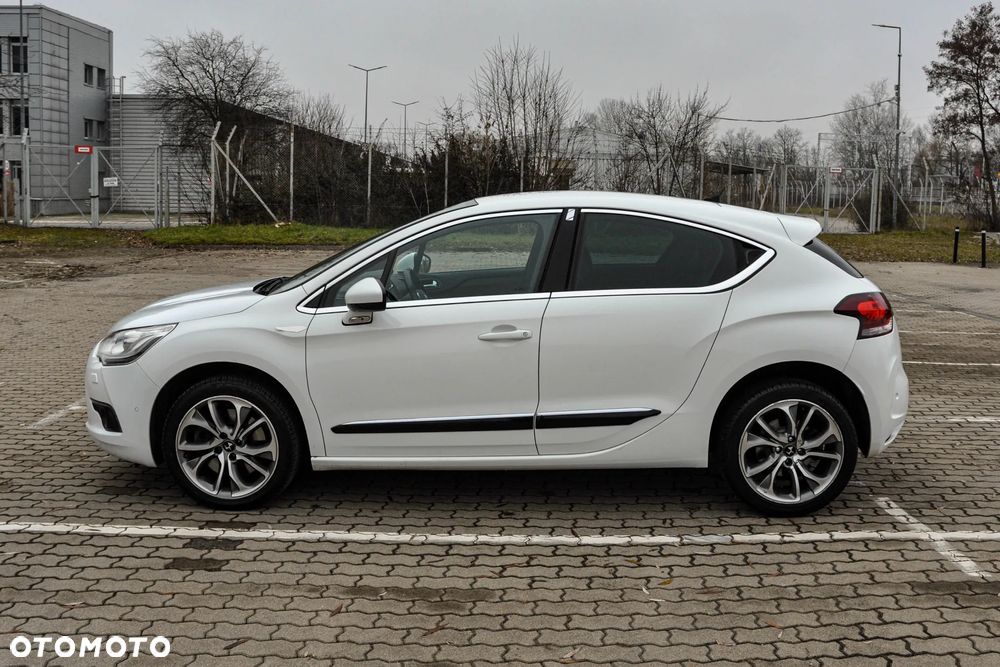 Citroën DS4 THP 200 SportChic - 2