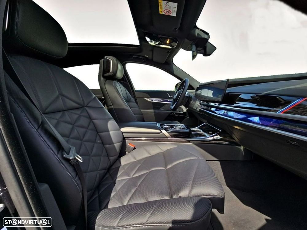 BMW i7 eDrive50 Pack Desportivo M Pro - 14