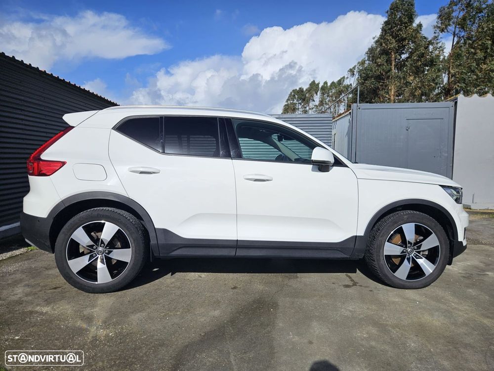 Volvo XC 40 D4 AWD Geartronic Momentum Pro - 6