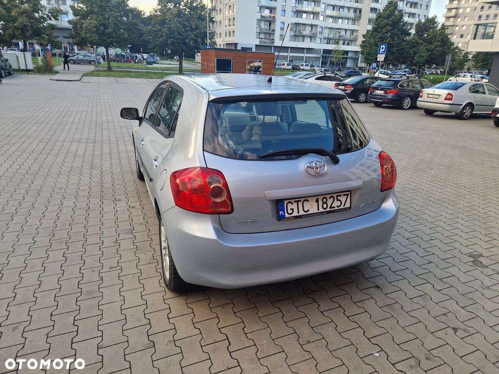 Toyota Auris 1.6 Premium MM - 5
