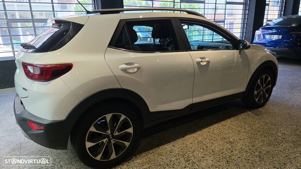 Kia Stonic 1.6 CRDi TX - 14