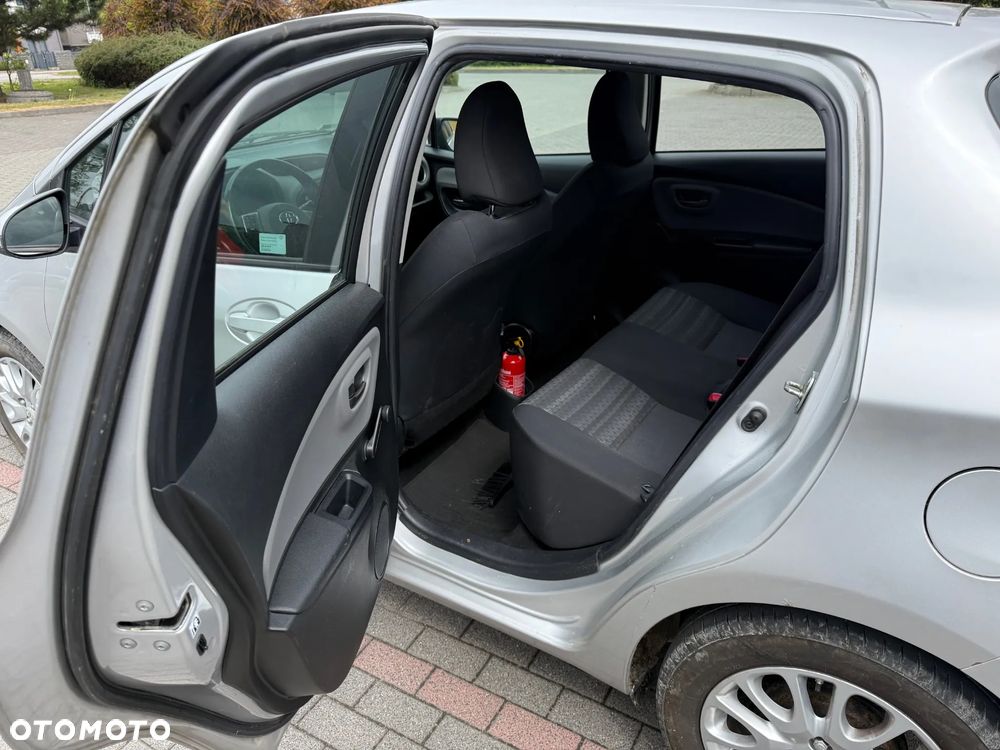 Toyota Yaris 1.33 Active EU6 - 9