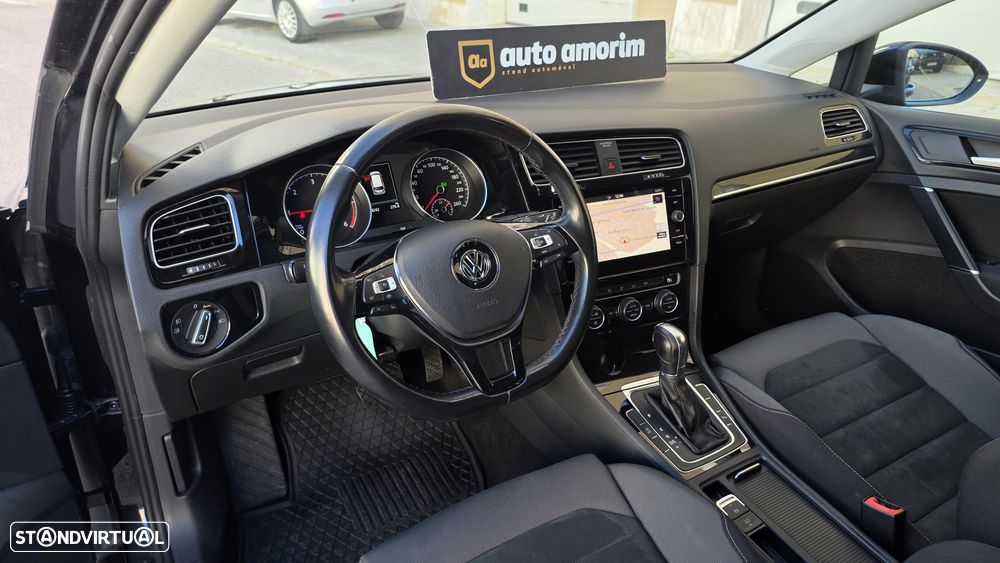 VW Golf Variant 1.6 TDi Highline DSG - 18