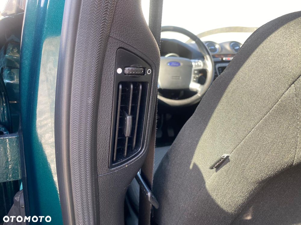 Ford Mondeo 2.0 TDCi Ghia - 35