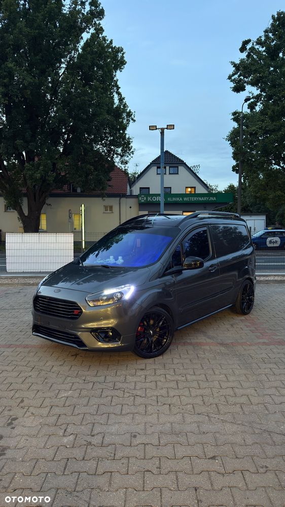 Ford Transit Courier