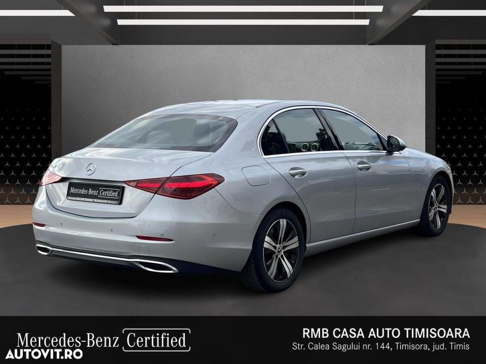 Mercedes-Benz C - 8