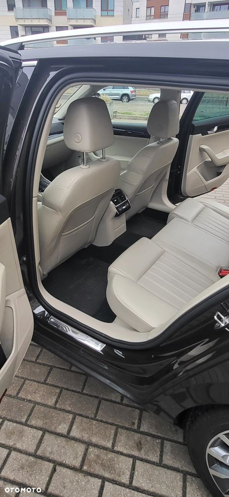 Skoda Superb 2.0 TDI L&K DSG - 14