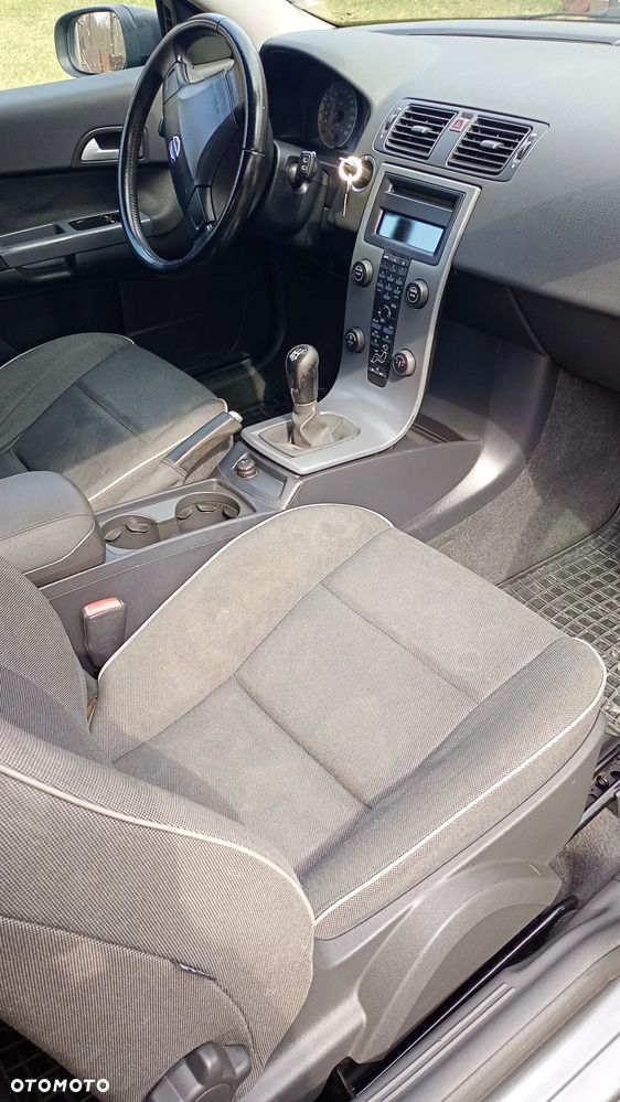 Volvo C30 1.6D - 28