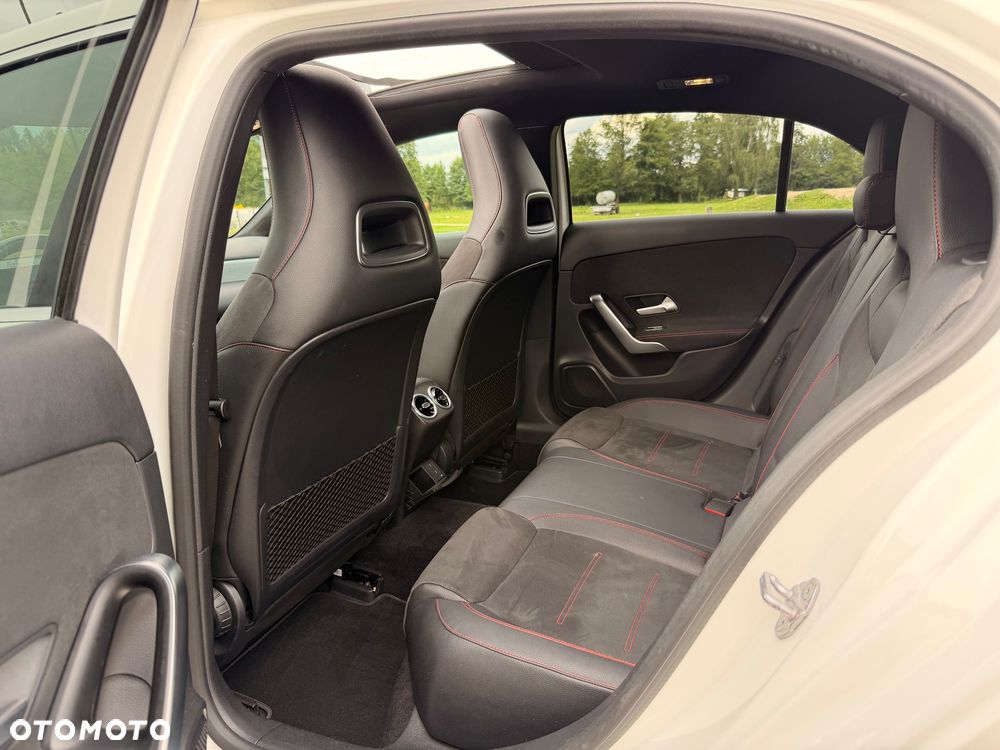 Mercedes-Benz Klasa A 180 d 7G-DCT AMG Line - 24