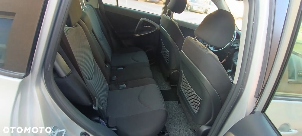 Toyota RAV4 2.0 4x4 Automatik Sol - 18