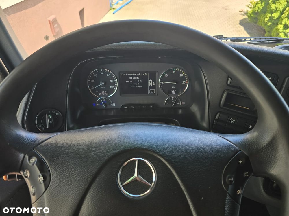 Mercedes-Benz 1841L - 10