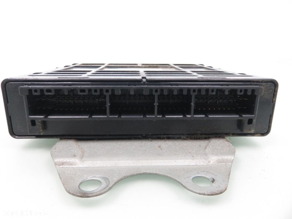 STEROWNIK MITSUBISHI CARISMA 1.6 MD341146 E2T68487H - 2