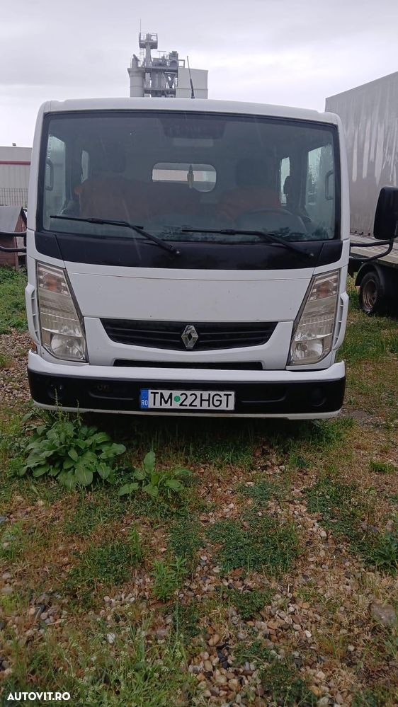 Renault Maxity - 2