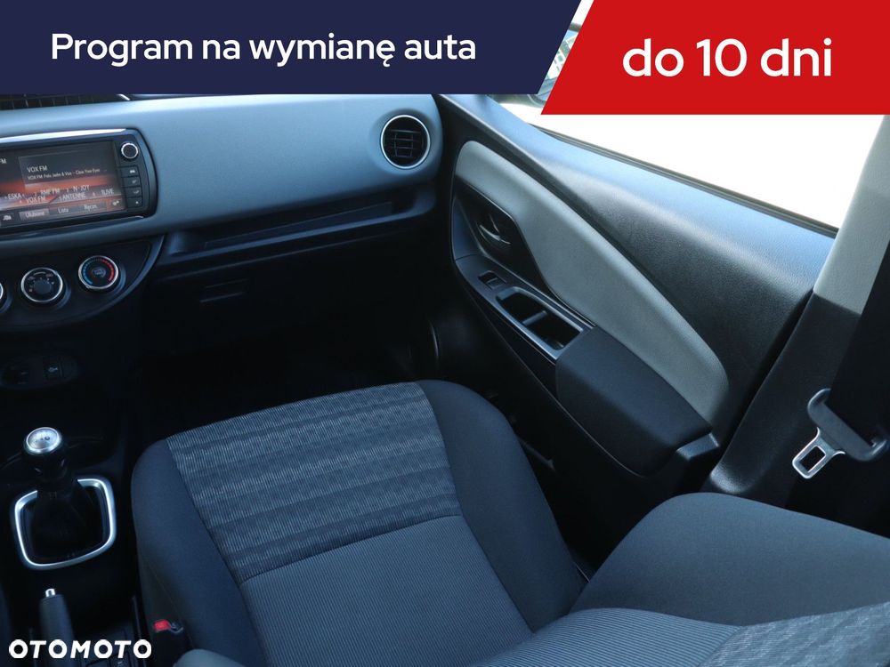 Toyota Yaris - 10