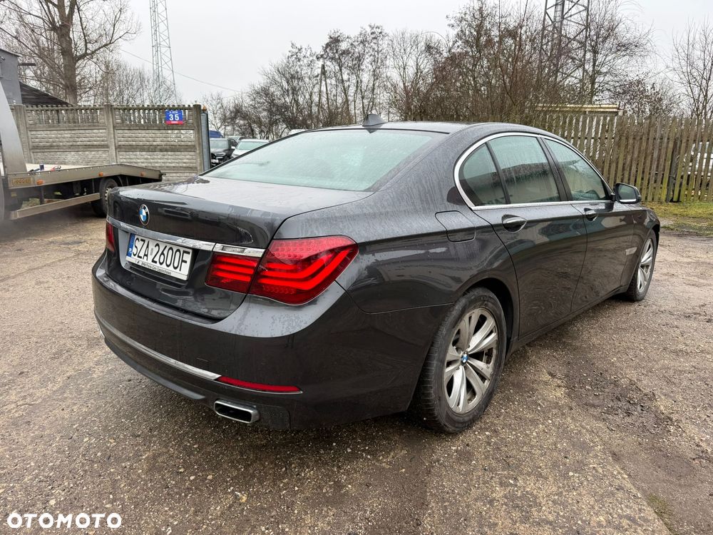 BMW Seria 7 740d xDrive - 6