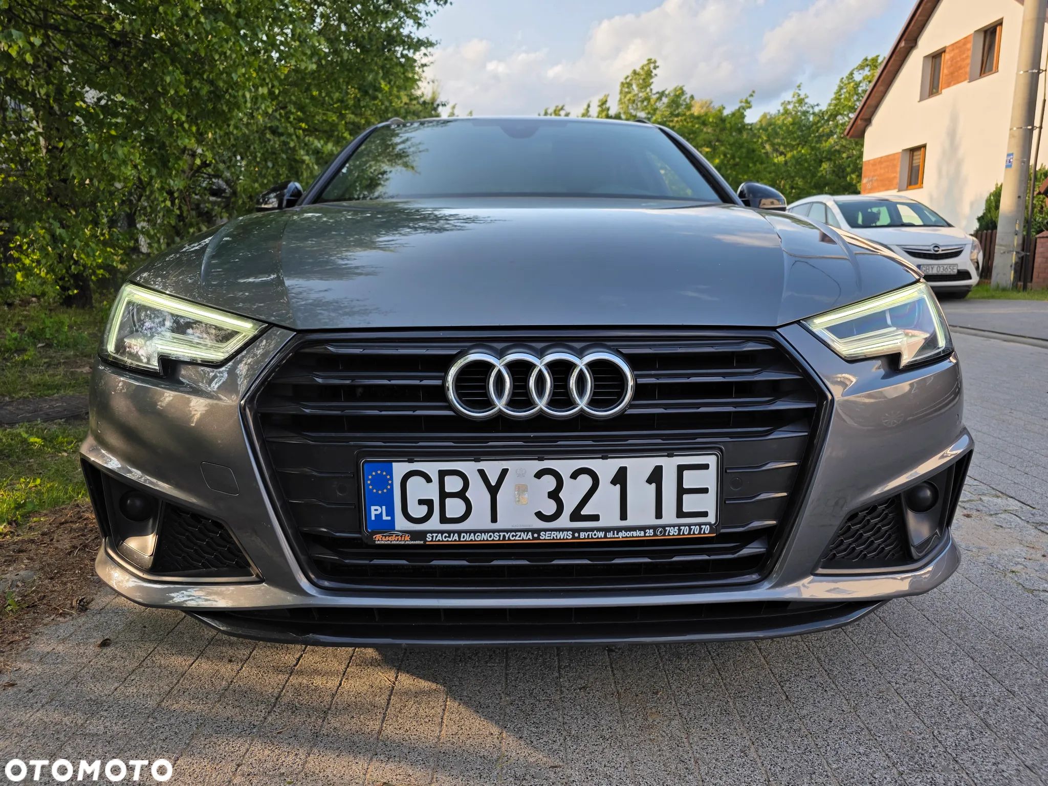 Audi A4 Avant 2.0 TDI ultra S tronic design - 1