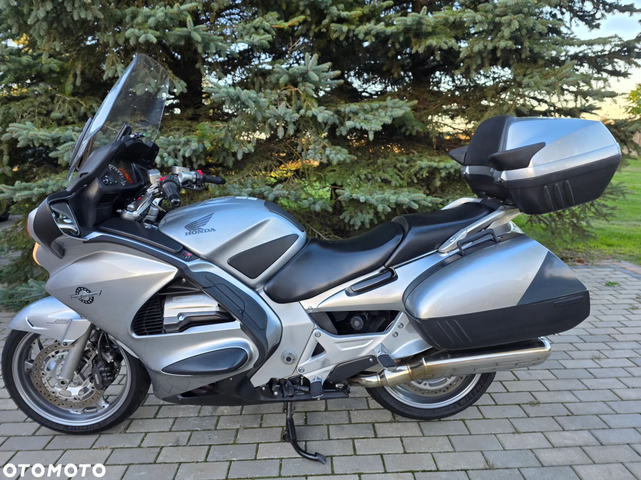 Honda ST - 23