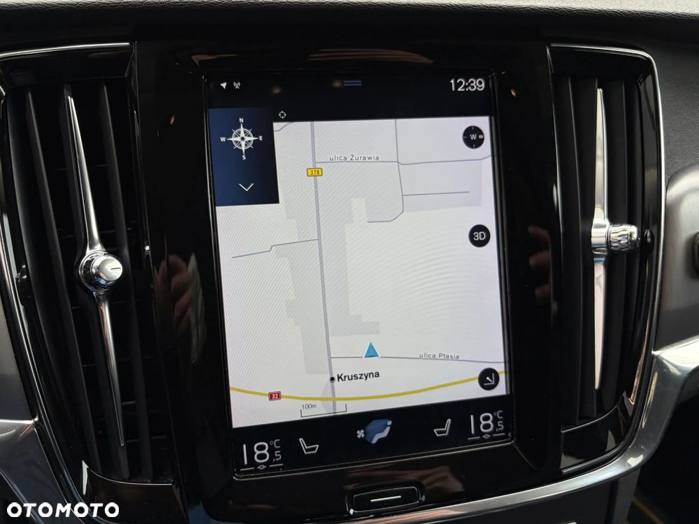 Volvo V90 D4 Geartronic Momentum Pro - 26