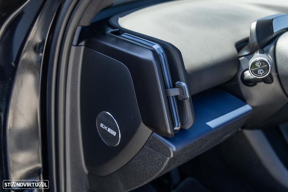 Volvo EX30 69 kWh Single Motor Extended Range Black Edition - 49