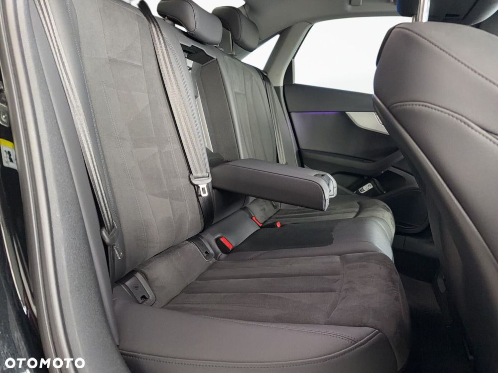 Audi A4 Limousine - 15