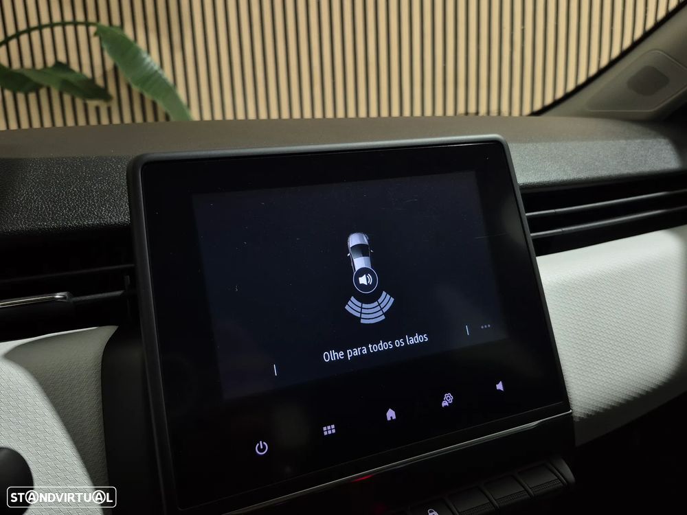 Renault Clio 1.5 Blue dCi Evolution - 25