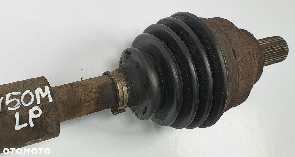 PÓŁOŚ LEWY PRZÓD KRÓTKA VOLVO V50 2.4 B AUTOMAT - 2