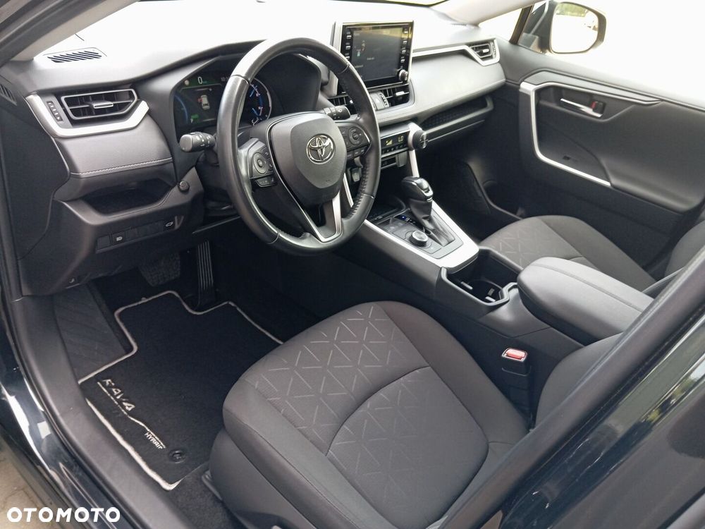 Toyota RAV4 - 7