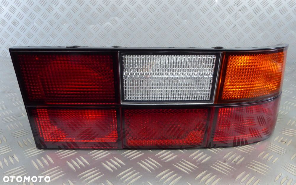 lampa prawy prawa tył tylna PORSCHE 944 924 EUROPA - 1