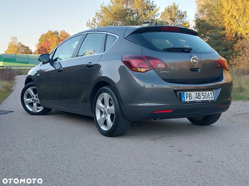 Opel Astra - 28