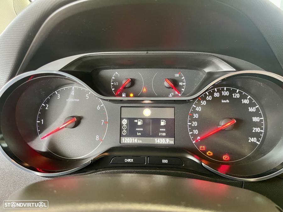 Opel Crossland X 1.2 Innovation - 12