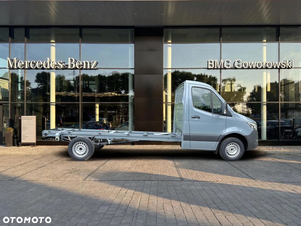 Mercedes-Benz Sprinter 317 4325 - 6