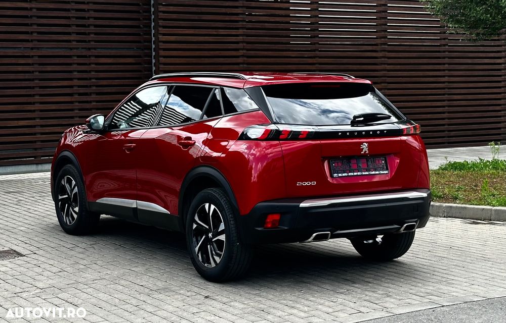 Peugeot 2008 PureTech 130 EAT8 Allure Pack - 8